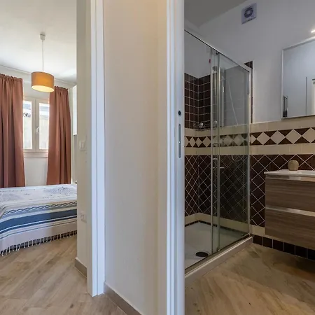 بيت للعطل Sea View Isola Rossa Tinnari